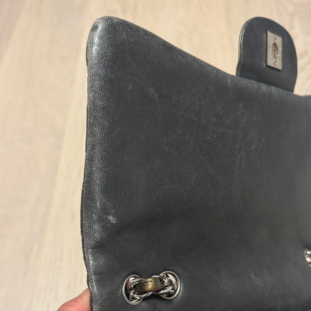 AUTHENTIC Chanel Classic Flap Bag – Dark Greem Patent Leather